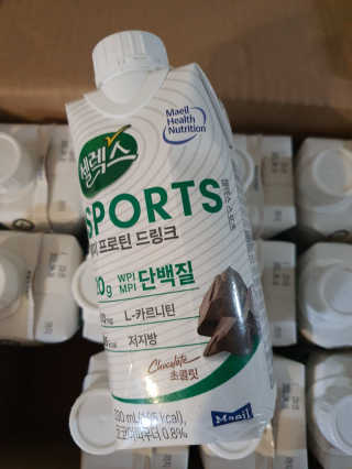 셀렉스스포츠 셀렉스 스포츠 드링크 초콜릿 _ 330ml x 12팩 — 5점을 준 리뷰어가 2020년 11월 올린 사용 사진