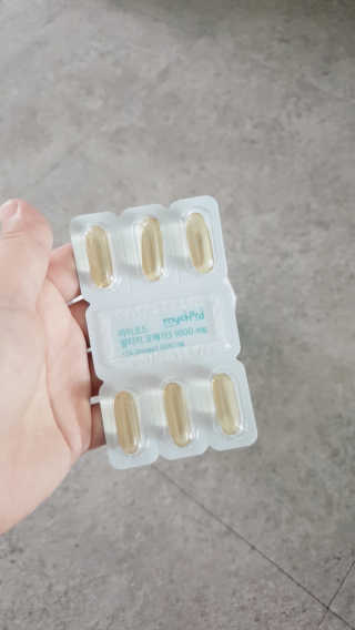 JW중외제약 마이코드 알티지 오메가3 1000 mg — 5점을 준 리뷰어가 2020년 7월 올린 사용 사진