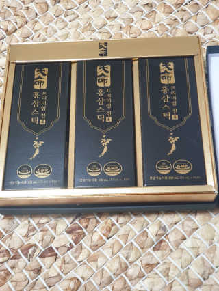 헬스업_천명진프리미엄홍삼스틱_10ml x 30포 — 4점을 준 리뷰어가 2020년 10월 올린 사용 사진