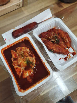 죠스떡볶이 [죠스푸드] 짜빠떡볶이+떡또그+범벅만두 신메뉴 3종 — 5점을 준 리뷰어가 2020년 5월 올린 사용 사진