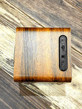 SEVIZ MINI10W 레트로 블루투스 스피커 — 5점을 준 리뷰어가 2020년 10월 올린 사용 사진