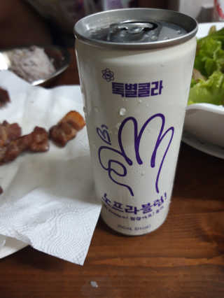 일화 No 슈가0Kcal 스테비아 톡별콜라 콤보팩 250mlX30 캔 — 5점을 준 리뷰어가 2020년 7월 올린 사용 사진