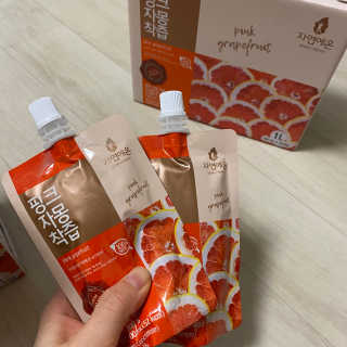 자연에온 핑크 자몽 착즙 100mL 10개입 2BOX — 3.5점을 준 리뷰어가 2020년 11월 올린 사용 사진
