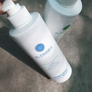 일리세이 허니 샴푸 500ml + 허니 바디워시 500ml 세트 — 5점을 준 리뷰어가 2020년 4월 올린 사용 사진