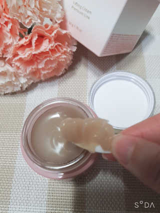 Tween.Ty Skin 트웬티스킨 리프팅 크림 프리미엄 라인 — 5점을 준 리뷰어가 2020년 9월 올린 사용 사진