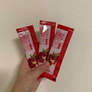 헬스업_쁘띠쁘띠석류콜라겐젤리_20g x 14포 — 4점을 준 리뷰어가 2020년 11월 올린 사용 사진