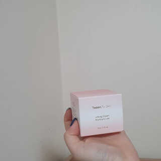 Tween.Ty Skin 트웬티스킨 리프팅 크림 프리미엄 라인 — 5점을 준 리뷰어가 2020년 9월 올린 사용 사진