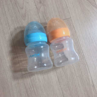 유비맘 신생아젖병 120ml 트리플팩_ 젖꼭지 포함 — 5점을 준 리뷰어가 2020년 8월 올린 사용 사진