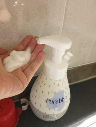 Purebble [퓨어블] 베이비 샴푸/바디워시 500ml — 4점을 준 리뷰어가 2020년 7월 올린 사용 사진