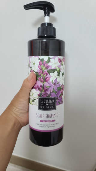 르퀼라야 스칼프 샴푸 810ml [가드니아/포레스트] — 5점을 준 리뷰어가 2020년 7월 올린 사용 사진
