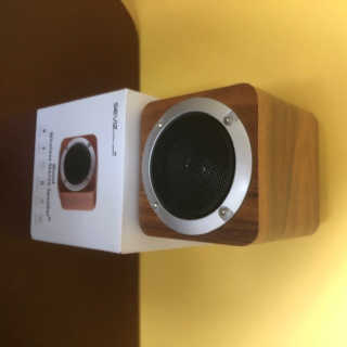SEVIZ MINI10W 레트로 블루투스 스피커 — 3.5점을 준 리뷰어가 2020년 9월 올린 사용 사진