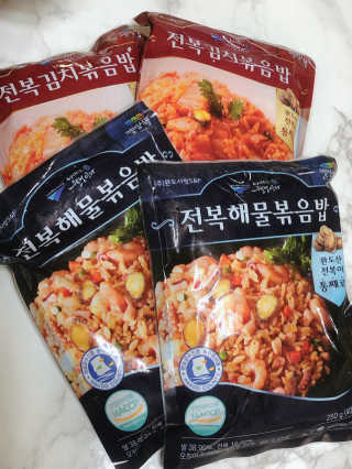 바다는다웰빙이다 전복해물볶음밥/전복김치볶음밥 250g-4봉지 — 5점을 준 리뷰어가 2020년 10월 올린 사용 사진