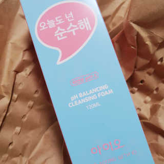 IO 아이오 오늘도 넌 순수해 - 약산성 클렌징폼 — 5점을 준 리뷰어가 2020년 12월 올린 사용 사진