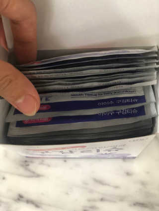 100도 이상에서 삶아 멸균 안심 아이수 구강 티슈 — 4점을 준 리뷰어가 2020년 10월 올린 사용 사진