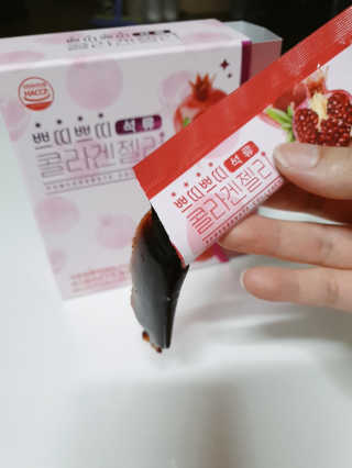 헬스업_쁘띠쁘띠석류콜라겐젤리_20g x 14포 — 5점을 준 리뷰어가 2020년 7월 올린 사용 사진