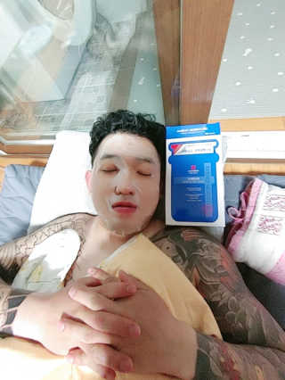 리더스코스메틱 리더스 메디유 아미노 모이스처 마스크 — 4점을 준 리뷰어가 2020년 5월 올린 사용 사진