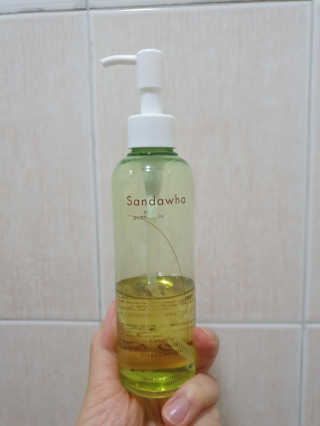 스킨큐어 산다화 순한 클렌징 동백 오일 200ml — 5점을 준 리뷰어가 2020년 8월 올린 사용 사진