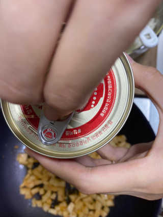 동원참치 펭수참치 — 5점을 준 리뷰어가 2020년 7월 올린 사용 사진
