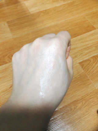 멈칫 딥모이스처 핸드크림, 세라마이드 바디크림 택1 — 5점을 준 리뷰어가 2020년 5월 올린 사용 사진