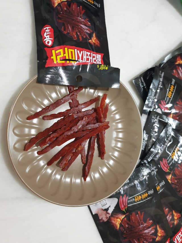 임박특가 꽐라돼지마라 직화육포 30g x 10팩 리뷰 사진