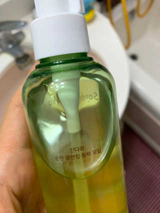 스킨큐어 산다화 순한 클렌징 동백 오일 200ml — 4점을 준 리뷰어가 2020년 4월 올린 사용 사진