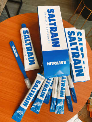 솔트레인 SALTRAIN 그레이 솔트 덴탈 케어 세트 — 5점을 준 리뷰어가 2020년 10월 올린 사용 사진