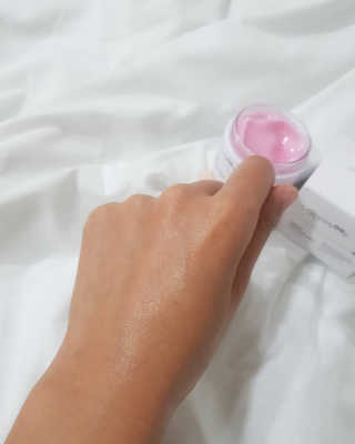 어글리프루프 크림 스탑디어글리 핑크모먼트 50ml — 5점을 준 리뷰어가 2020년 10월 올린 사용 사진