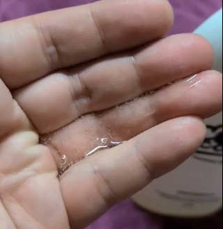 예민한 피부를 위한 코코몰리 All in one 자연유래 샴푸 — 5점을 준 리뷰어가 2020년 7월 올린 사용 사진
