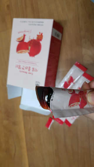 365더건강 에버뷰티 석류콜라겐 젤리 — 5점을 준 리뷰어가 2020년 6월 올린 사용 사진