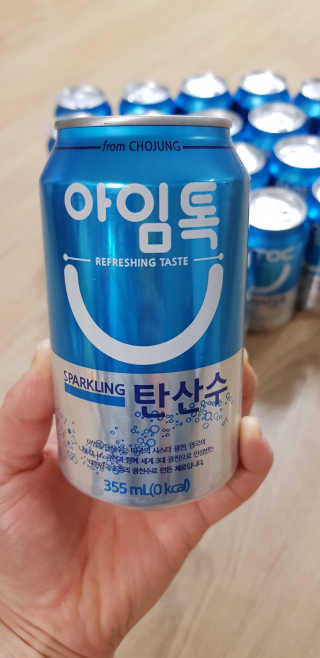 일화 아임톡 탄산수 355ml X 24캔 — 5점을 준 리뷰어가 2020년 4월 올린 사용 사진