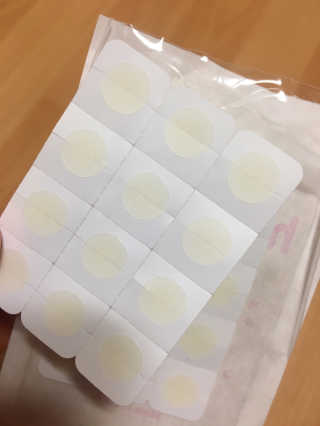 엘라밴드 하이드로 도트 스팟패치 12mm, 10mm — 5점을 준 리뷰어가 2020년 10월 올린 사용 사진
