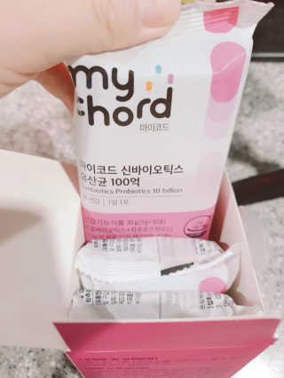 JW중외제약 마이코드 신바이오틱스 유산균 100억 — 5점을 준 리뷰어가 2020년 9월 올린 사용 사진