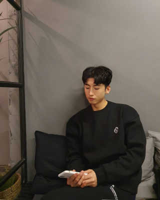 브랜디드라이프스타일코리아 행텐 헤리티지 맨투맨 SET — 5점을 준 리뷰어가 2020년 11월 올린 사용 사진