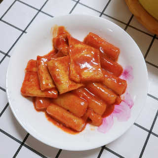[심플리쿡]창화당떡볶이+모둠만두, 쫄면+굴림만두 SET — 5점을 준 리뷰어가 2020년 9월 올린 사용 사진