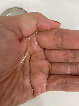 [설랩] 클렌징워터 세안수 500ml x 6팩 — 4점을 준 리뷰어가 2020년 7월 올린 사용 사진