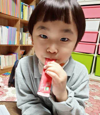 이너뷰티템, 니몸내몸 ABC 콜라겐 젤리스틱 14포 — 5점을 준 리뷰어가 2020년 12월 올린 사용 사진