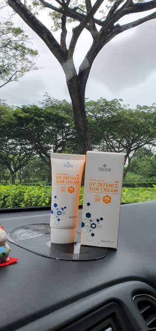 트리티스 SG_[TREATIS] UV Defence Sun Cream — 5점을 준 리뷰어가 2020년 12월 올린 사용 사진