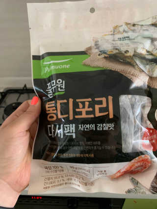[풀무원] 자연의 감칠맛 통디포리, 통멸치 다시팩 세트 — 5점을 준 리뷰어가 2020년 5월 올린 사용 사진