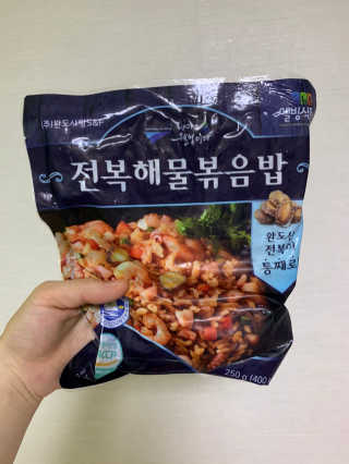 바다는다웰빙이다 전복해물볶음밥/전복김치볶음밥 250g-4봉지 — 4점을 준 리뷰어가 2020년 8월 올린 사용 사진