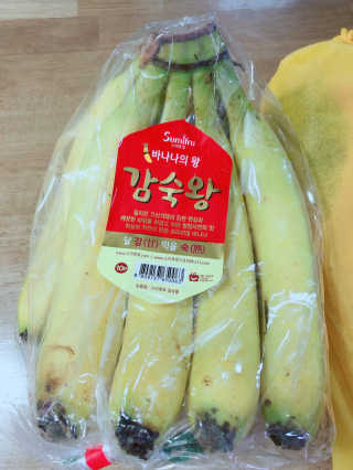 [스미후루] 감숙왕 바나나 1팩 1.3kg + 담요 + 스티커 — 5점을 준 리뷰어가 2020년 10월 올린 사용 사진