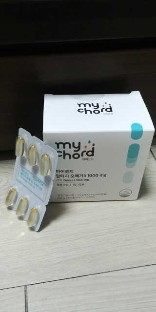 JW중외제약 마이코드 알티지 오메가3 1000 mg — 5점을 준 리뷰어가 2020년 8월 올린 사용 사진