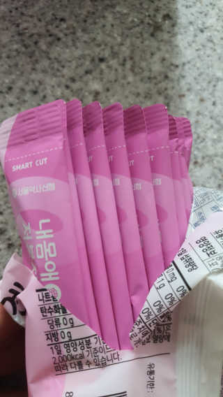 서울약사신협_내몸애뷰티저분자콜라겐_2.5g 50포 — 5점을 준 리뷰어가 2020년 5월 올린 사용 사진