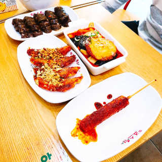 죠스떡볶이 [죠스푸드] 짜빠떡볶이+떡또그+범벅만두 신메뉴 3종 — 4점을 준 리뷰어가 2020년 5월 올린 사용 사진