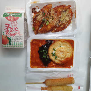 죠스떡볶이 [죠스푸드] 짜빠떡볶이+떡또그+범벅만두 신메뉴 3종 — 4점을 준 리뷰어가 2020년 4월 올린 사용 사진