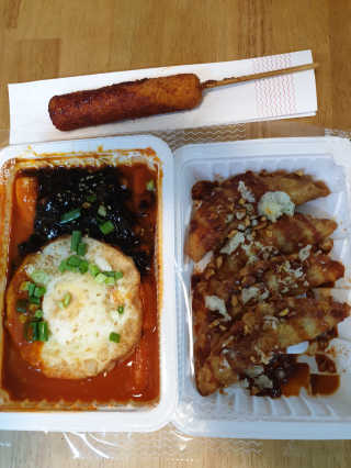 죠스떡볶이 [죠스푸드] 짜빠떡볶이+떡또그+범벅만두 신메뉴 3종 — 4.5점을 준 리뷰어가 2020년 4월 올린 사용 사진