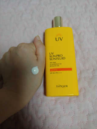 네이처컬렉션 이자녹스 UV 선 프로 365 익스트림 선 플루이드 100ml — 5점을 준 리뷰어가 2020년 5월 올린 사용 사진