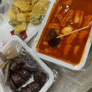 죠스떡볶이 [죠스푸드] 짜빠떡볶이+떡또그+범벅만두 신메뉴 3종 — 1.5점을 준 리뷰어가 2020년 4월 올린 사용 사진