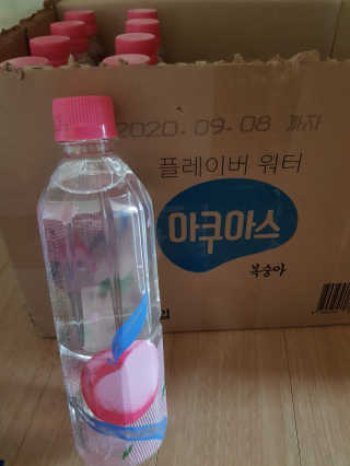 아쿠아스 플레이버워터 ★[아쿠아스] 복숭아 플레이버워터 1BOX 20개입★ — 5점을 준 리뷰어가 2020년 5월 올린 사용 사진
