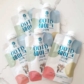 [꾸콤] 참참 OOTD쉐이크 고단백 일주일세트 50g x 5 — 5점을 준 리뷰어가 2020년 10월 올린 사용 사진