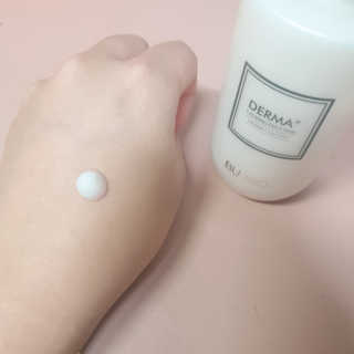 뷰니오 더마플러스 카밍 에멀전200ml — 3점을 준 리뷰어가 2020년 11월 올린 사용 사진
